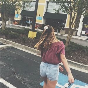 Meet your Posher, April